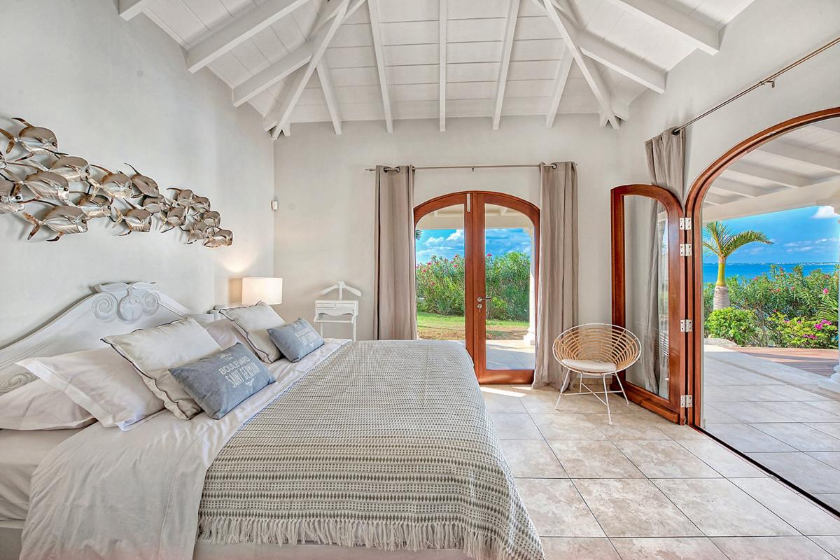 Luxury Villa Rental St Martin - Bedroom 1